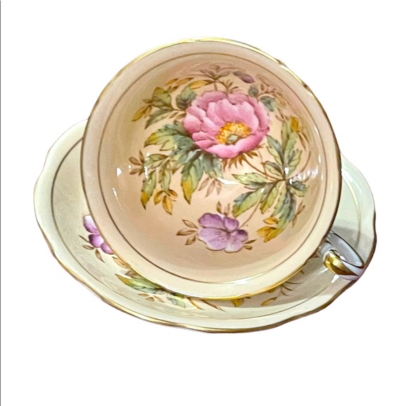 VINTAGE RARE FOLEY PINK PEACH WITH FLORAL ACCENT TEA CUP & SAUCER SET - Picture 2 of 7